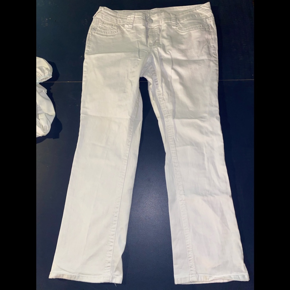 Seven7 White Straight Leg Women's Jeans